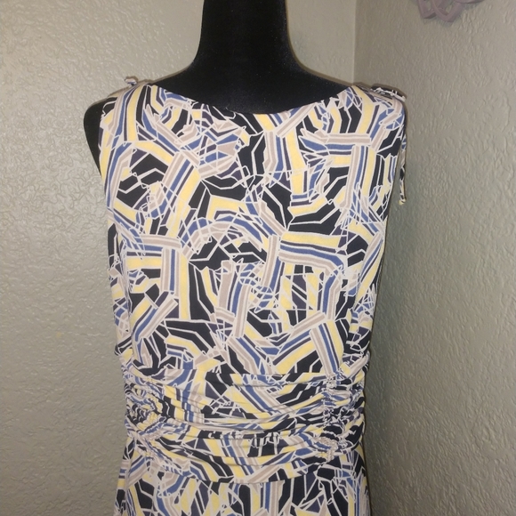 ☀️Geometric Pattern Dress☀️ - Picture 8 of 8